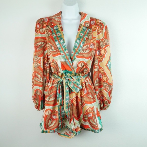 Elliatt Pants - Elliatt‎ NWT Neomi Romper Orange Green Floral Retro Long Sleeve Satin Resort M